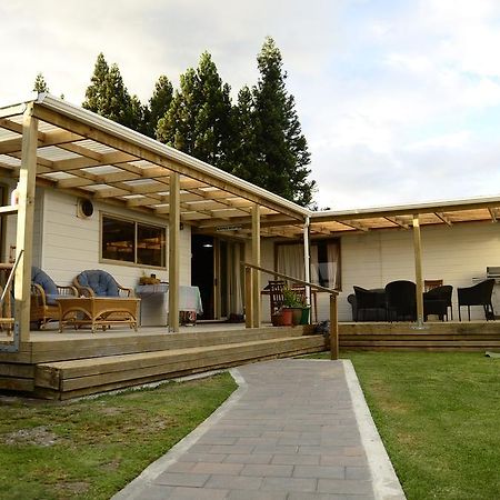 Tony'S Lodge Turangi Eksteriør bilde